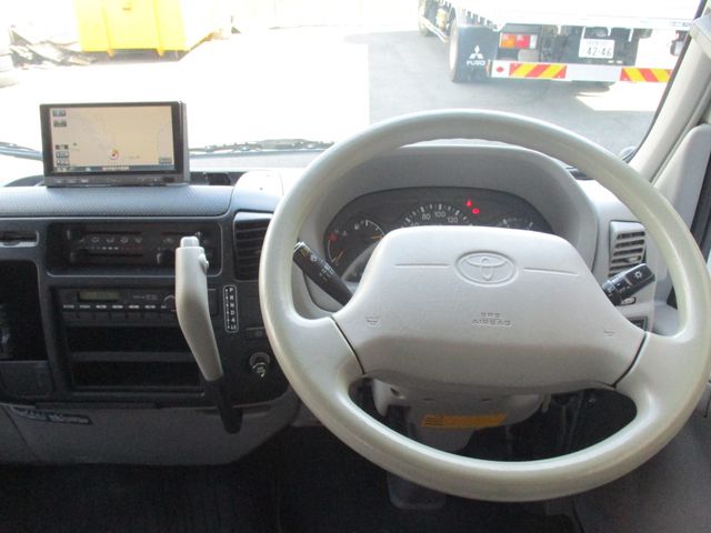 Toyota DYNA TRUCK 2009-04 9740-11