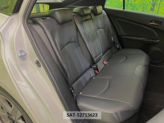 Toyota PRIUS 2019-02 209974-9