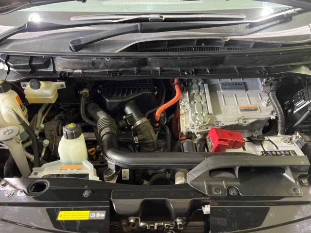 Nissan SERENA 2018-03 13893-19