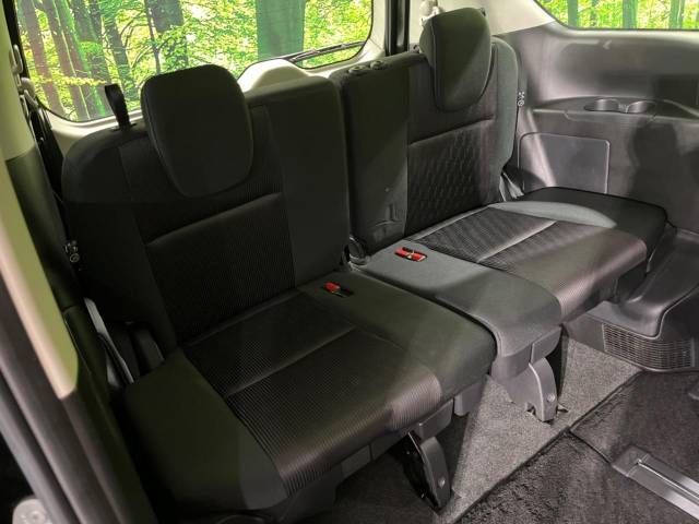 Nissan SERENA 2018-03 13893-10