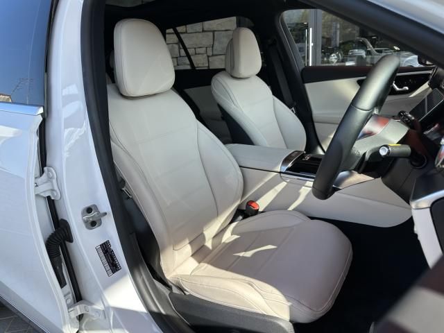 Mercedes Benz C-CLASS 2022-12 23951-23