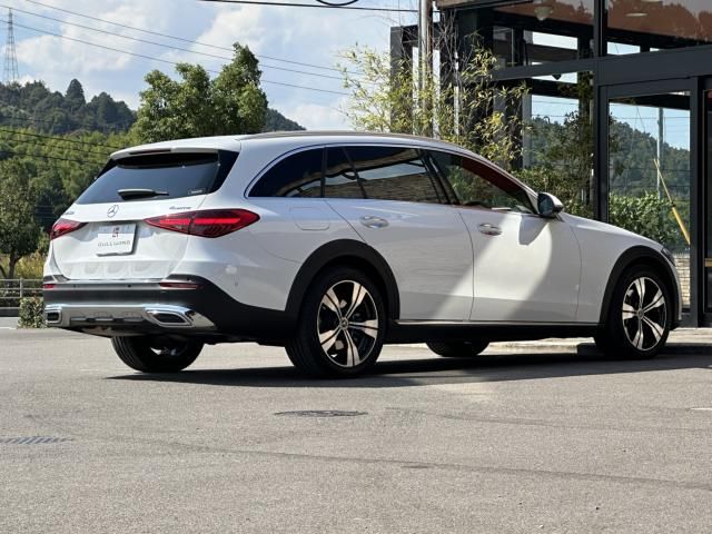 Mercedes Benz C-CLASS 2022-12 23951-2