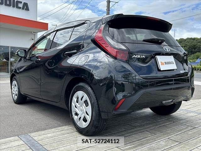 Toyota AQUA 2022-07 395660-12