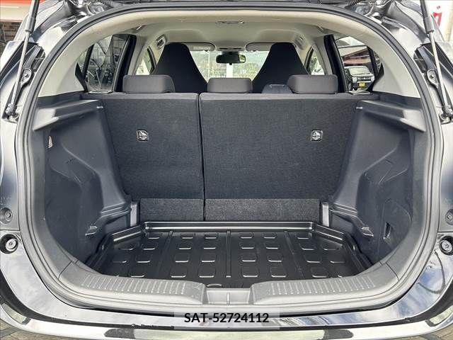 Toyota AQUA 2022-07 395660-19