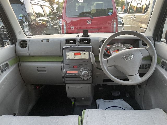 Daihatsu MOVE CONTE 2016-01 16197-3