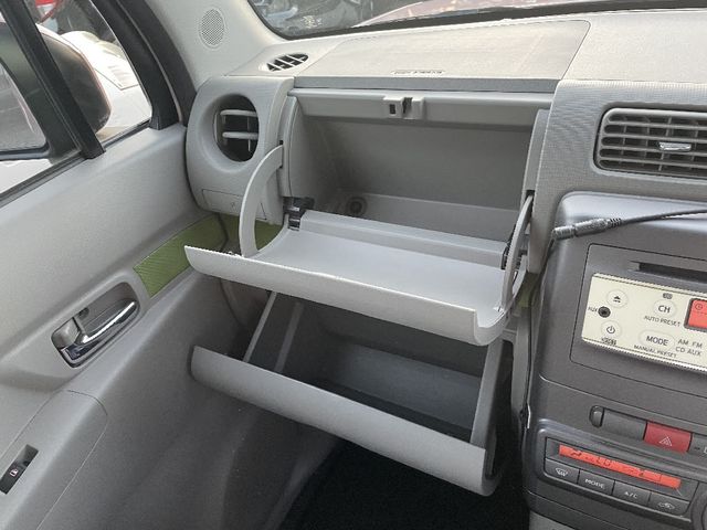 Daihatsu MOVE CONTE 2016-01 16197-16