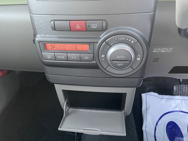 Daihatsu MOVE CONTE 2016-01 16197-13