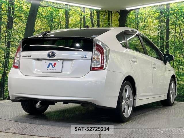 Toyota PRIUS 2012-01 210370-17