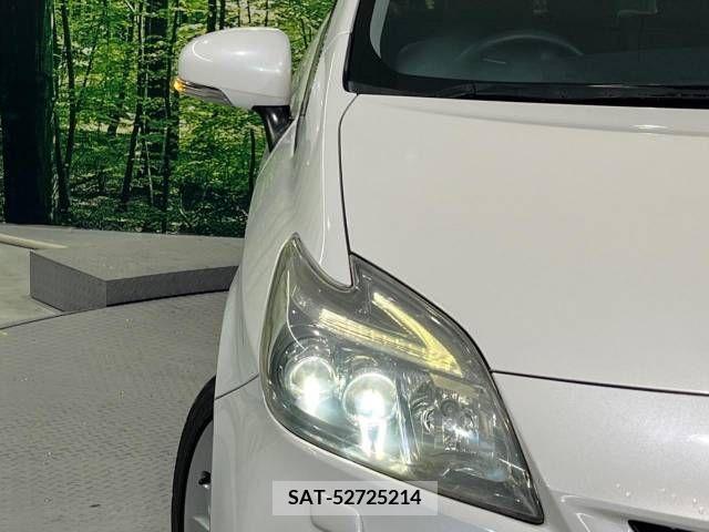 Toyota PRIUS 2012-01 210370-13