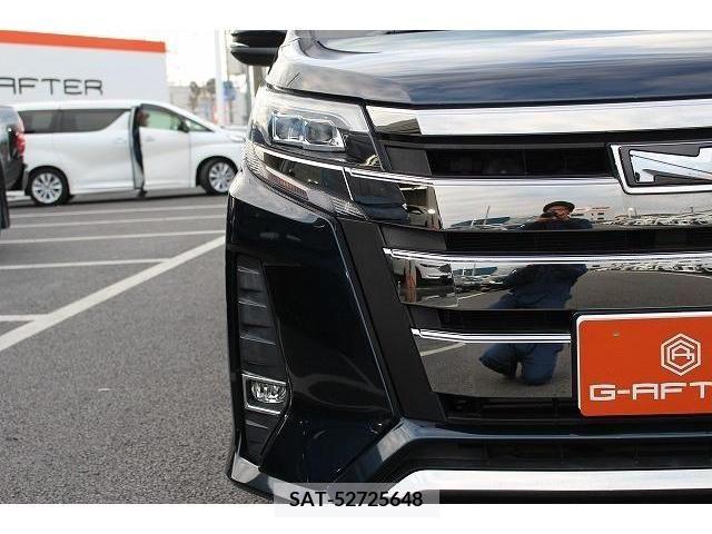Toyota NOAH 2017-12 220939-9