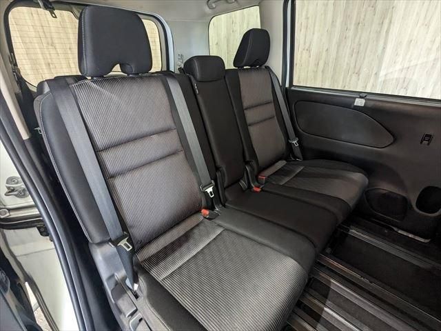 Nissan SERENA 2020-12 187651-20