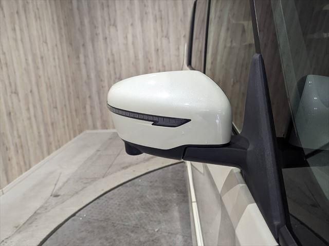 Nissan SERENA 2020-12 187651-13