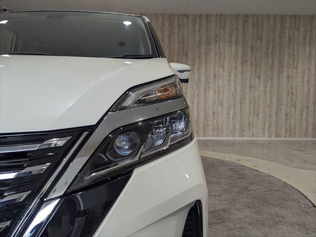 Nissan SERENA 2020-12 187651-8