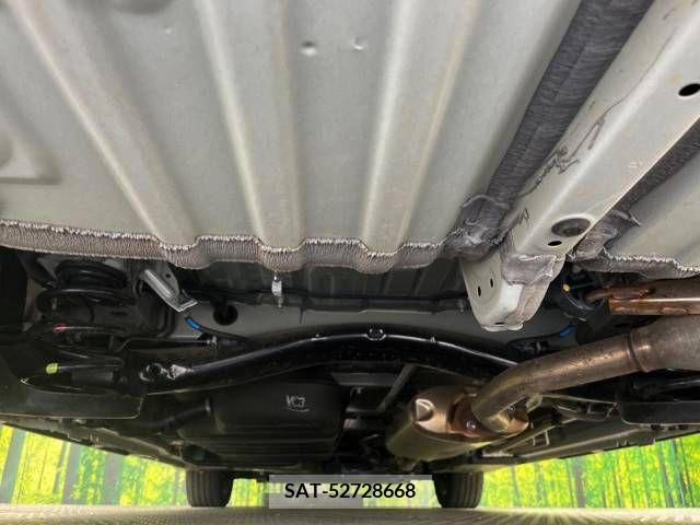 Toyota VOXY 2022-10 341773-19