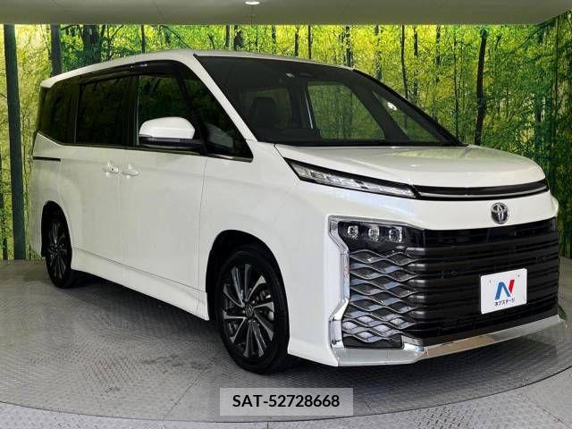 Toyota VOXY 2022-10 341773-17