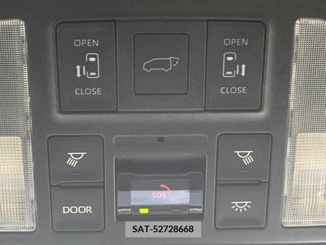 Toyota VOXY 2022-10 341773-5