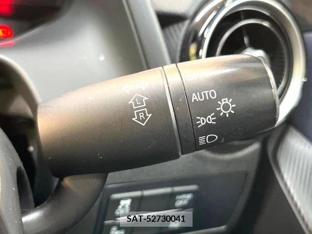 Mazda DEMIO 2015-09 301883-7