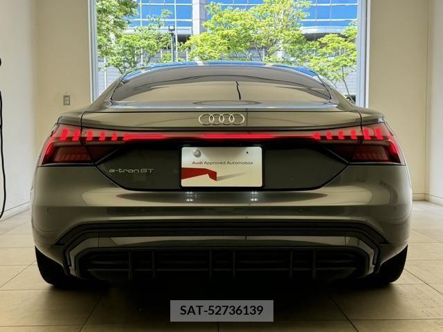 Audi E-TRON 2022-07 333545-3