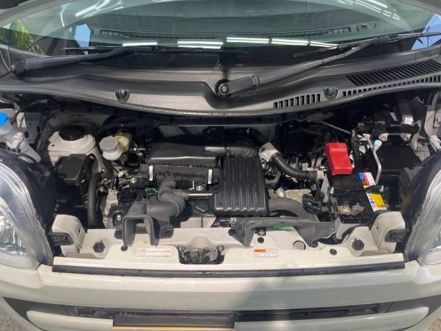 Suzuki SPACIA 2018-02 188496-18