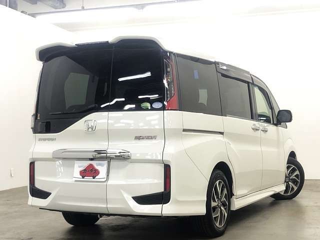 Honda e 2016-12 10046-2
