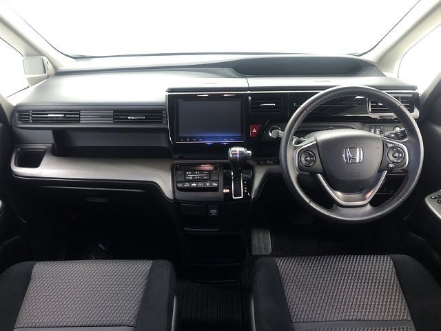 Honda e 2016-12 10046-1