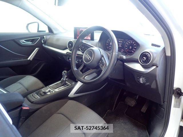 Audi Q2 2017-06 356574-1