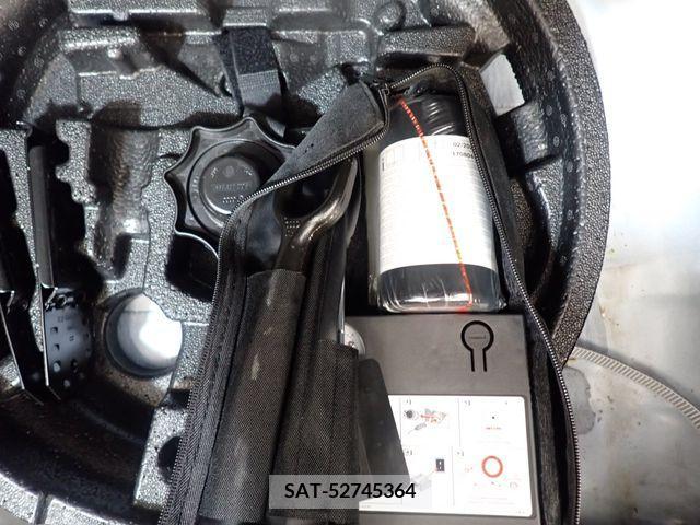 Audi Q2 2017-06 356574-21