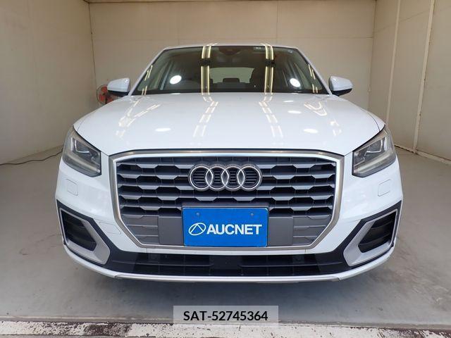 Audi Q2 2017-06 356574-5
