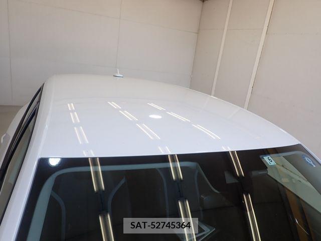 Audi Q2 2017-06 356574-7