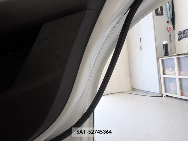 Audi Q2 2017-06 356574-25
