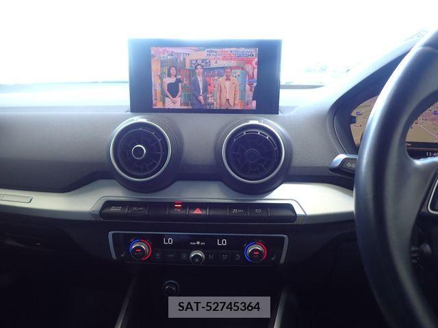 Audi Q2 2017-06 356574-15