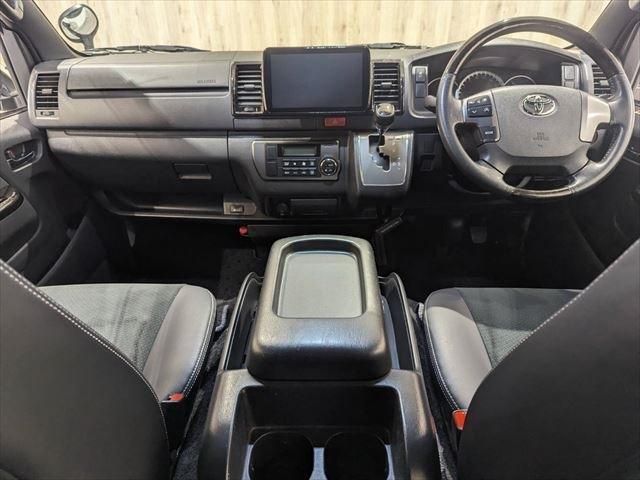 Toyota HIACE VAN 2019-12 180914-18