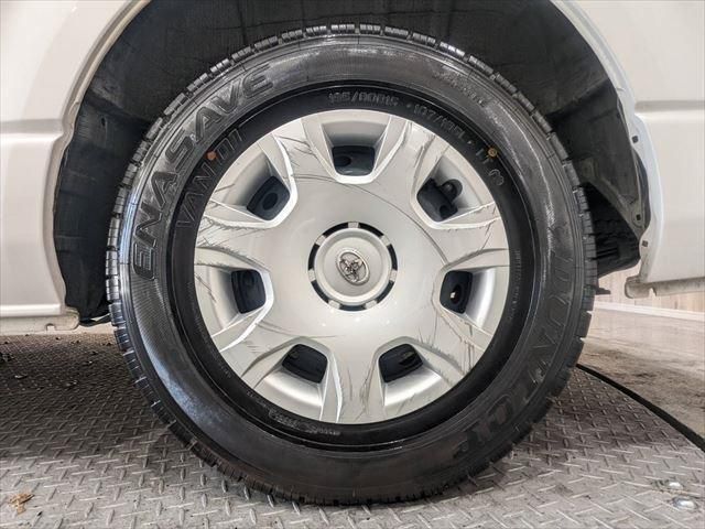 Toyota HIACE VAN 2019-12 180914-15