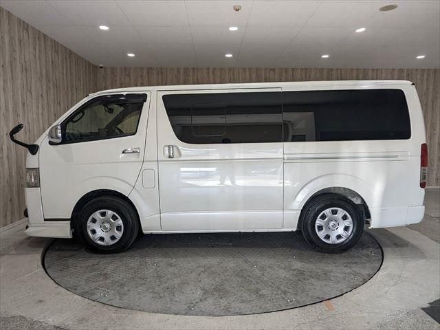 Toyota HIACE VAN 2019-12 180914-7