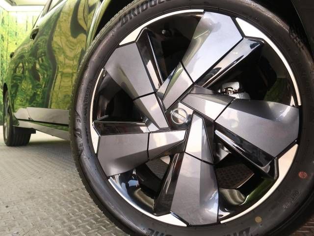 Nissan AURA 2023-06 189426-13
