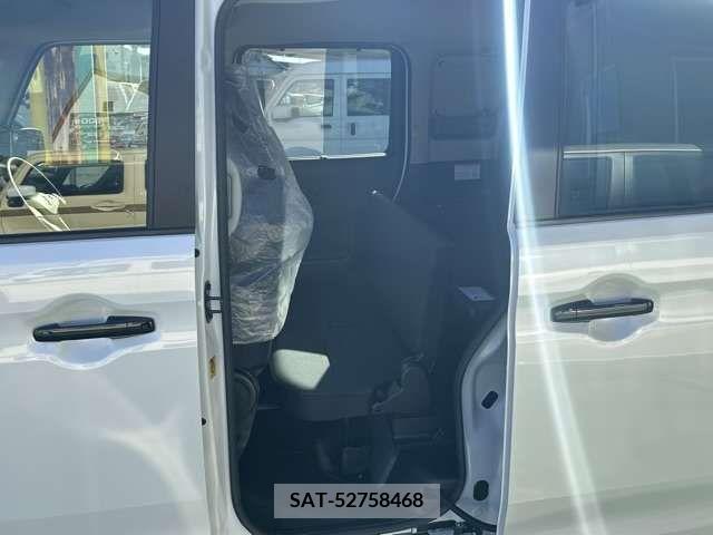 Suzuki SPACIA 2022-08 212557-8