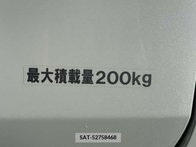Suzuki SPACIA 2022-08 212557-12