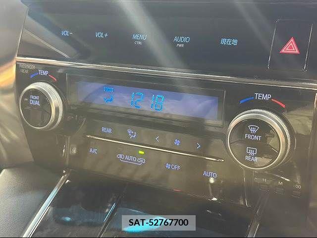 Toyota VELLFIRE 2018-06 209257-11