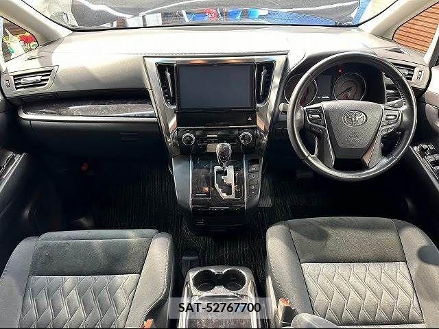 Toyota VELLFIRE 2018-06 209257-1