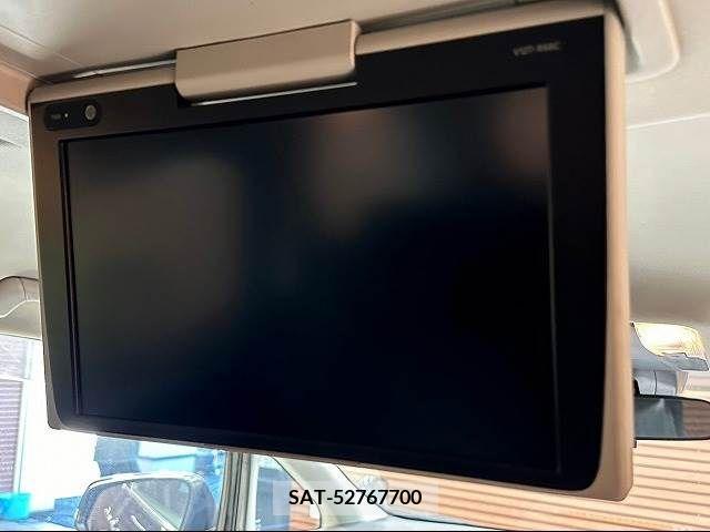 Toyota VELLFIRE 2018-06 209257-4