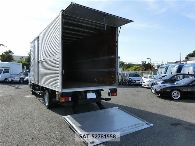 Mitsubishi CANTER 2015-03 302649-9