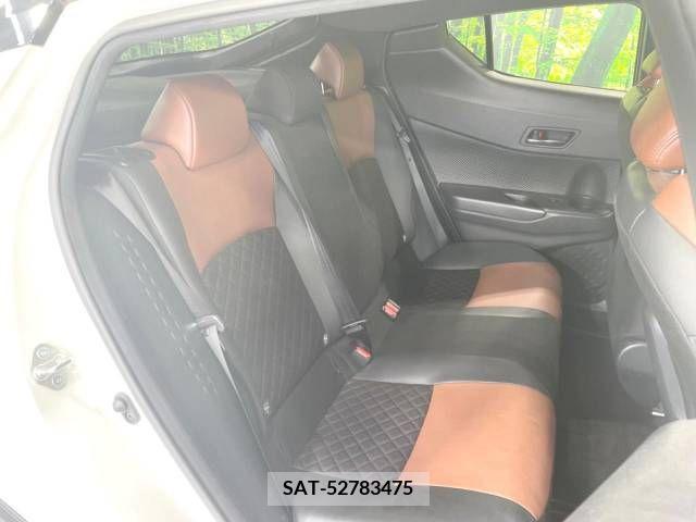 Toyota C-HR 2019-09 349494-9