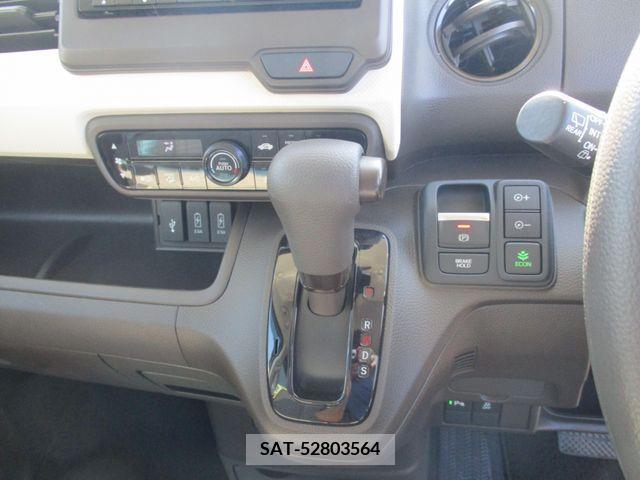 Honda N BOX 2023-03 377923-13