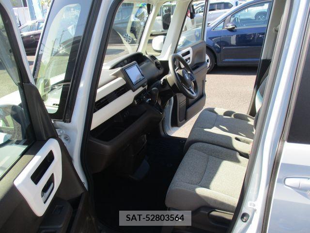 Honda N BOX 2023-03 377923-4