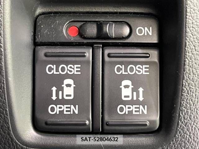 Honda N BOX CUSTOM 2014-01 375983-6