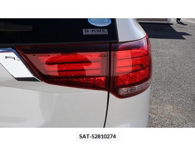 Mitsubishi OUTLANDER PHEV 2018-11 207247-10