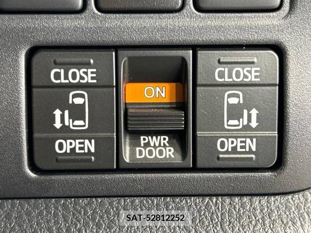 Toyota ESQUIRE 2017-08 377271-5