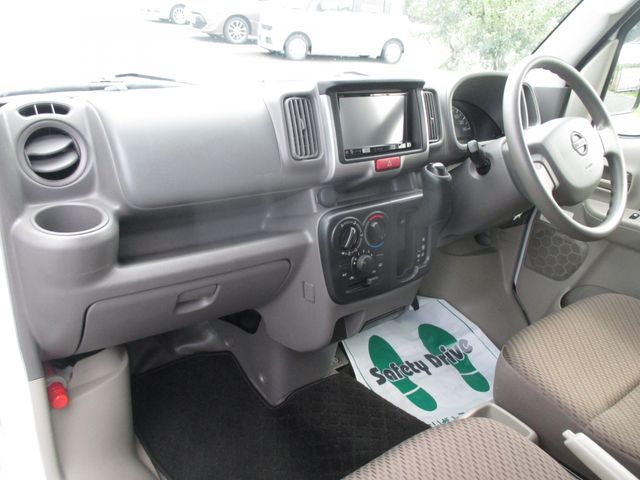Nissan CLIPPER 2017-08 10480-15