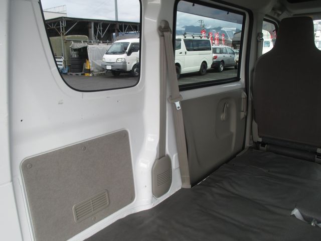 Nissan CLIPPER 2017-08 10480-12