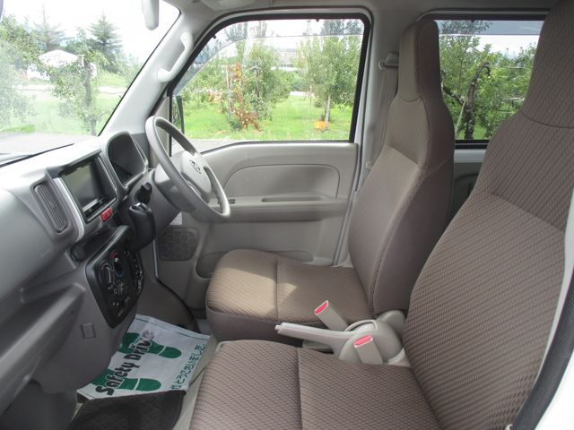 Nissan CLIPPER 2017-08 10480-16